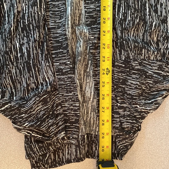 Volcom - sleeveless kimono cardigan. Size XS - Picture 7 of 8